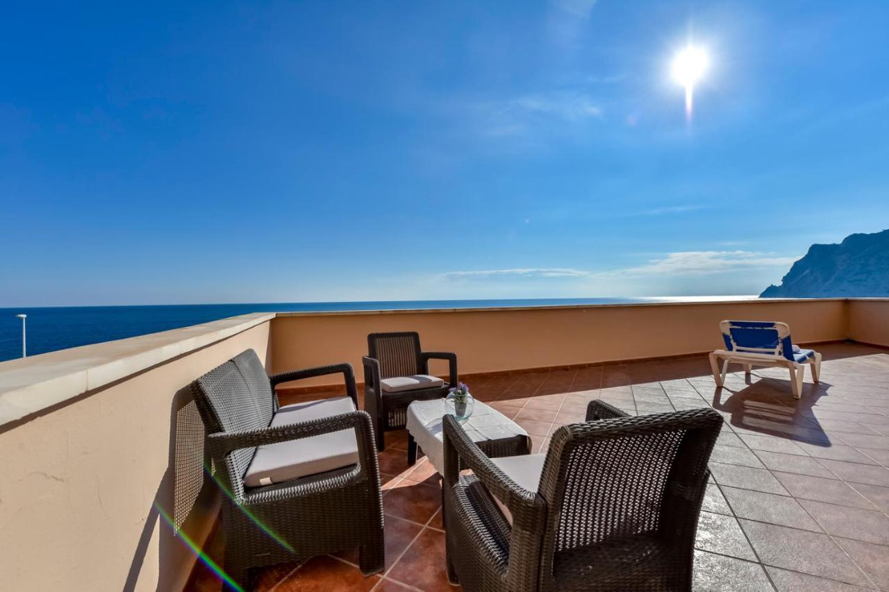 Villas Guzman - Apartamento Tramontana Кальпе Екстер'єр фото